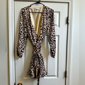 Beautiful Gianni Bini Long Sleeve Wrap Dress. Worn once.